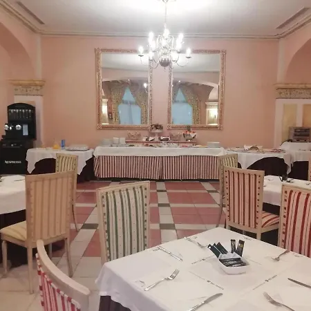 Hotel La Vega-3